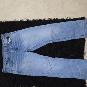 Light wash american eagle jeans